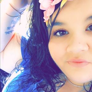 Meet your Posher, Justine